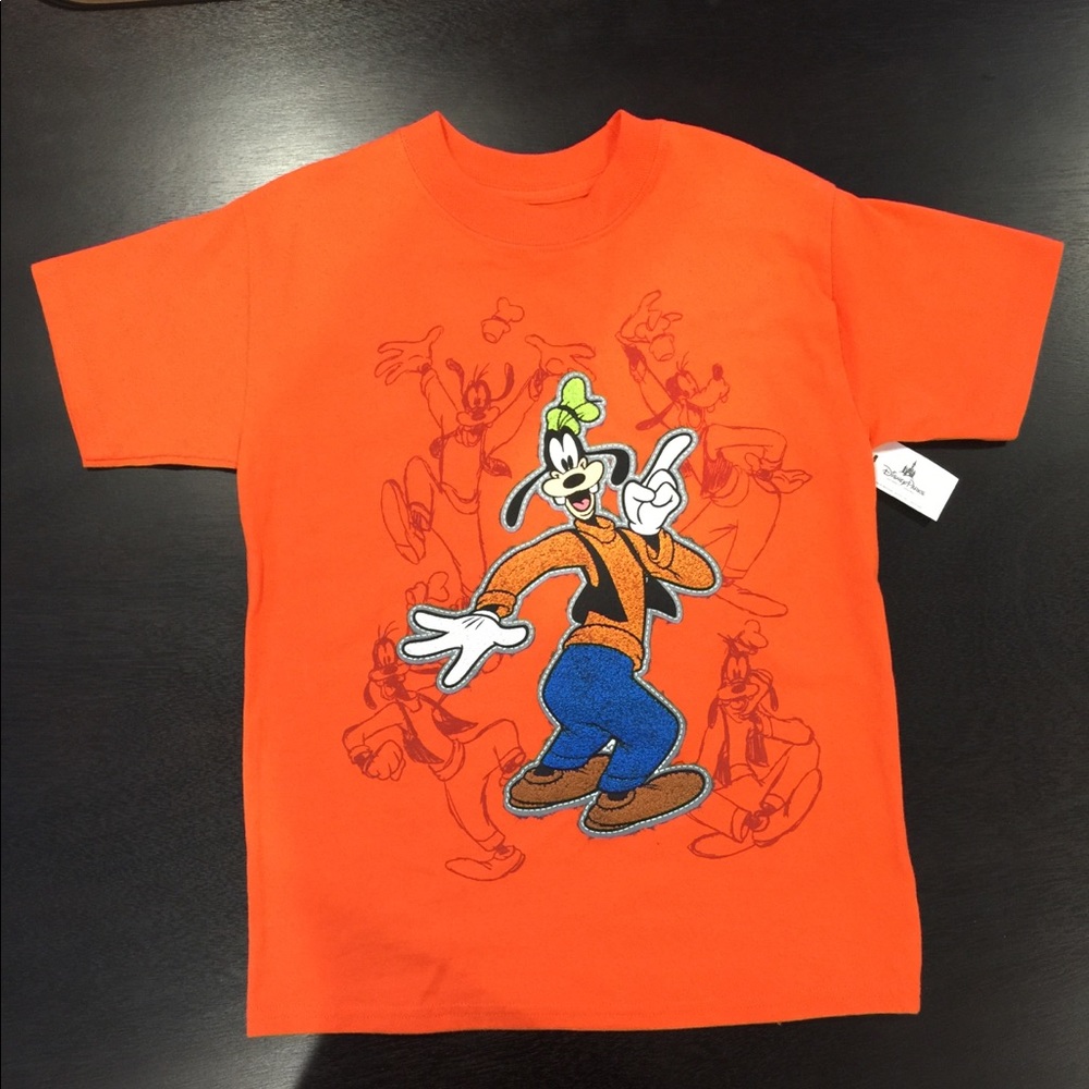 Original Disneyland T-shirt.  NWT. Size small